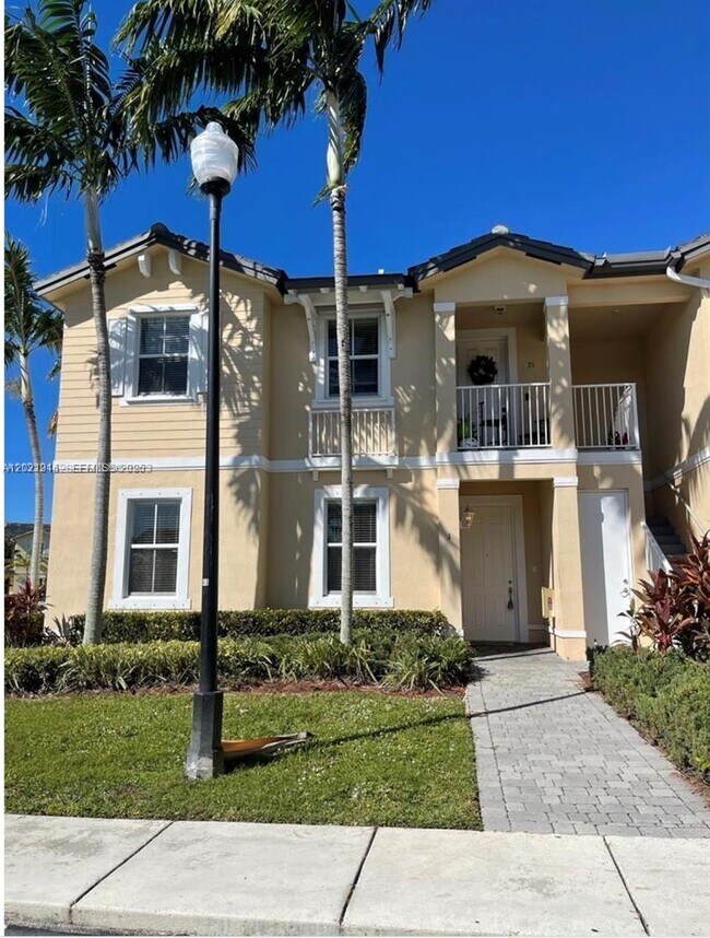 Foto del edificio - 2885 SE 1st Dr