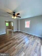 Building Photo - 1646 Wadsworth Way