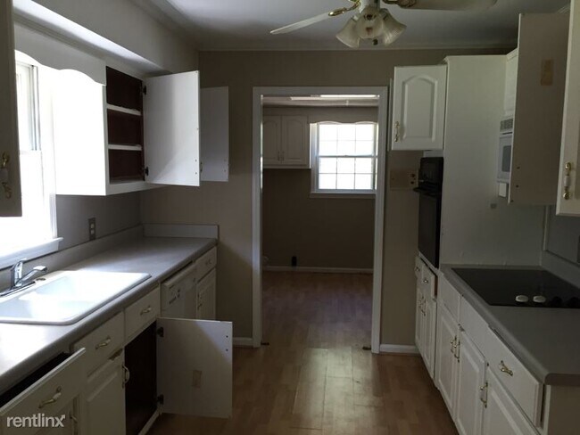 Foto del edificio - 3 br, 2 bath House - 2204 vine st