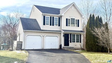 Building Photo - 36 Schoolhouse Landing