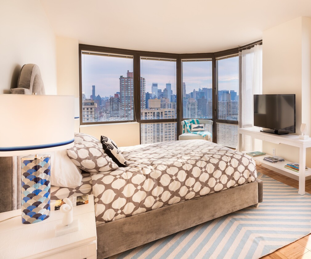 Foto principal - 400 E 84th St