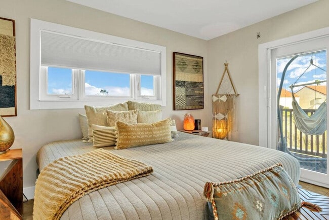 Building Photo - 318 Bream Ave