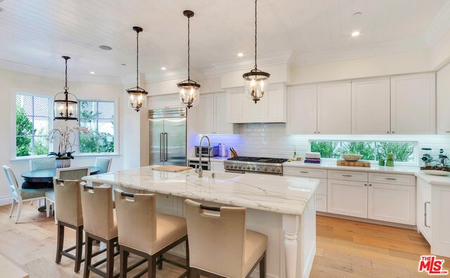 Building Photo - 16739 Bollinger Dr