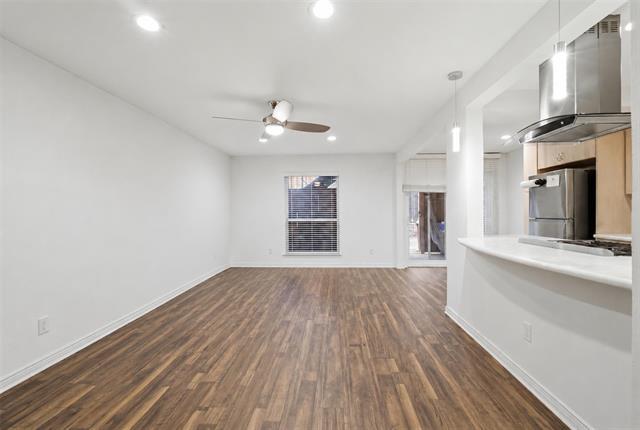 Building Photo - 15909 Stillwood St