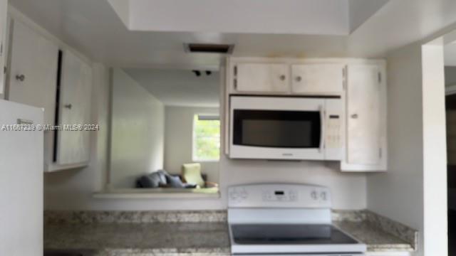 Foto del edificio - 1333 E Hallandale Beach Blvd