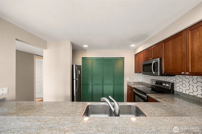 Foto del edificio - 1311 12th Ave S