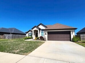 Building Photo - 1740 Sunrise Cir