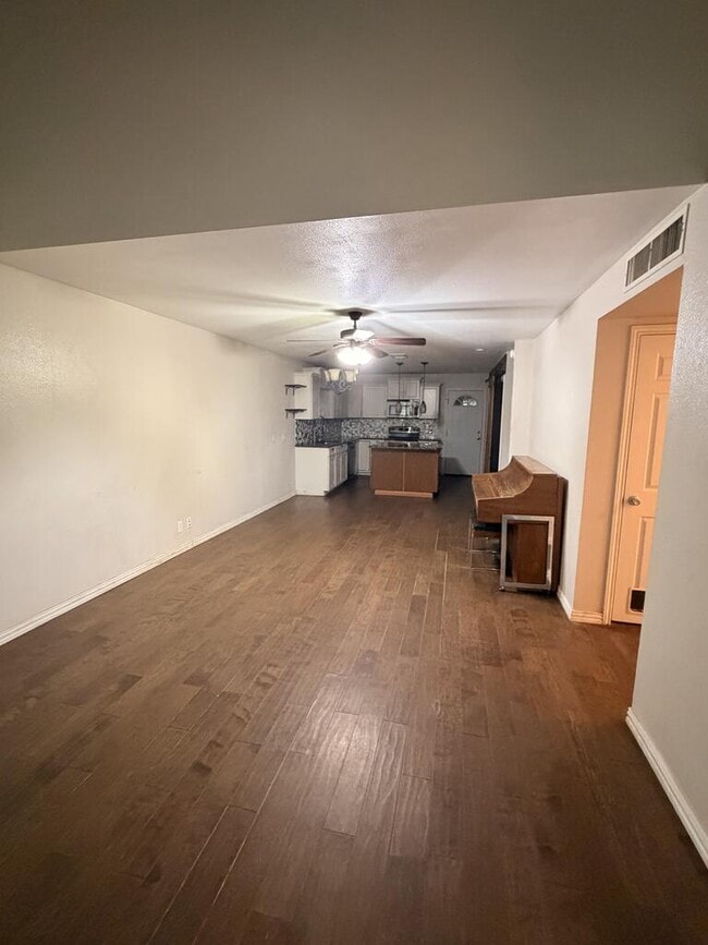 Building Photo - 4309 Village Way