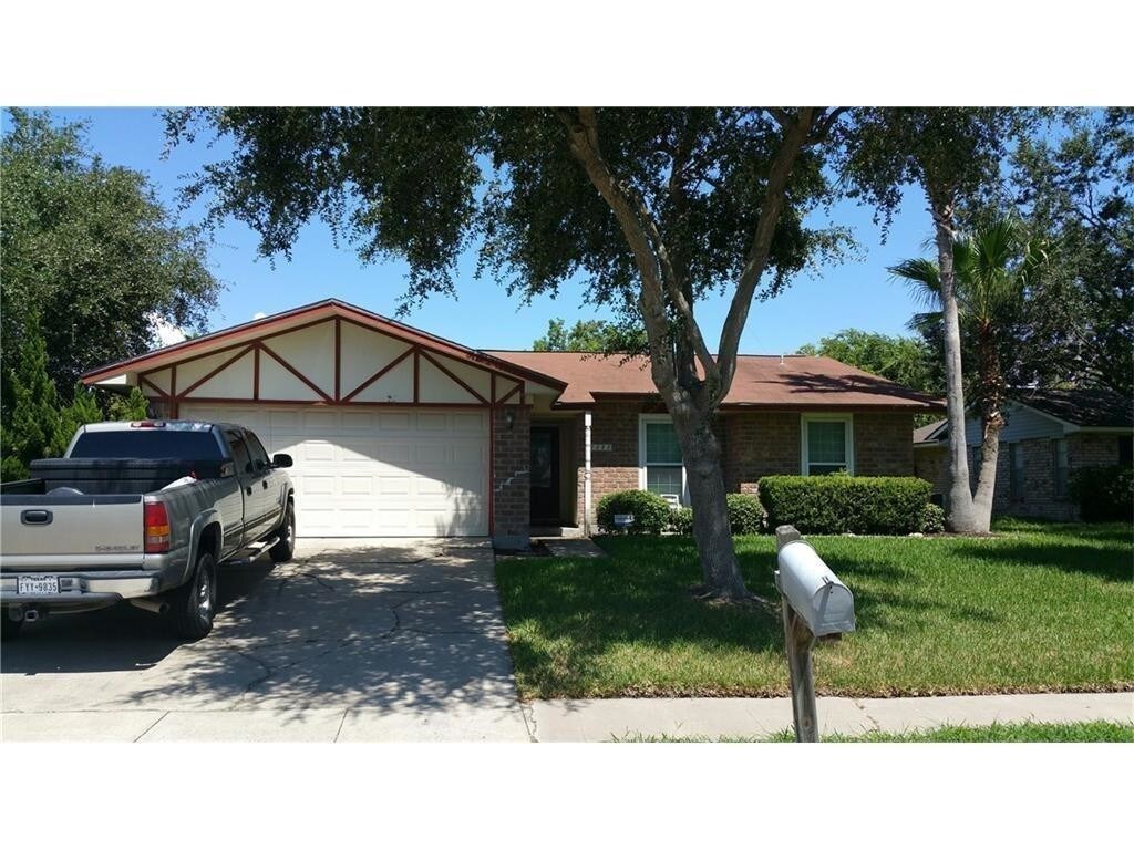 1025 Espana Dr, Portland, TX 78374 House for Rent in Portland, TX