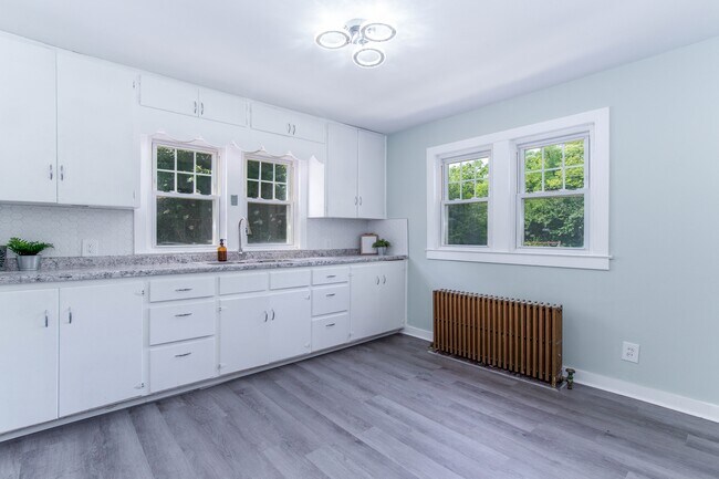 Building Photo - 2782 N Union Rd