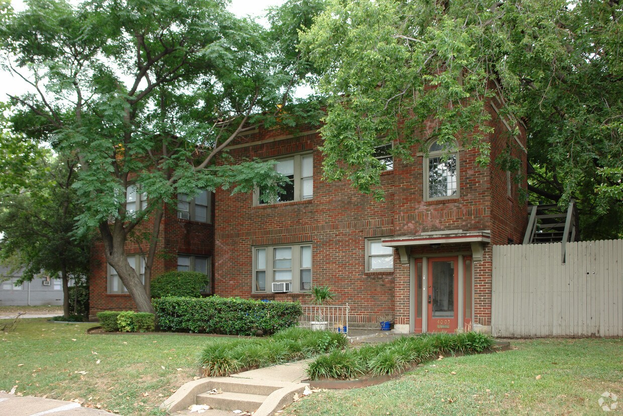 Rawlins/Throckmorton Apartments Apartments in Dallas, TX