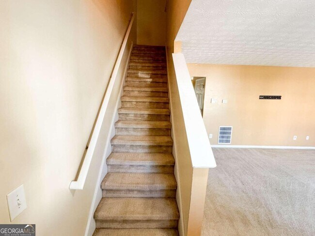 Building Photo - 11407 S Grove Dr