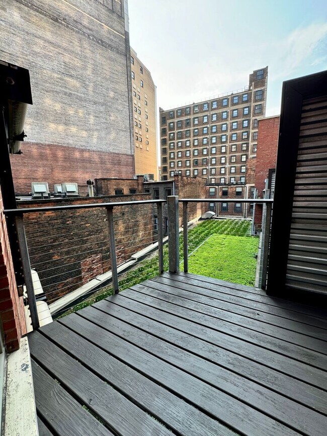 Foto del edificio - Ivory on Euclid