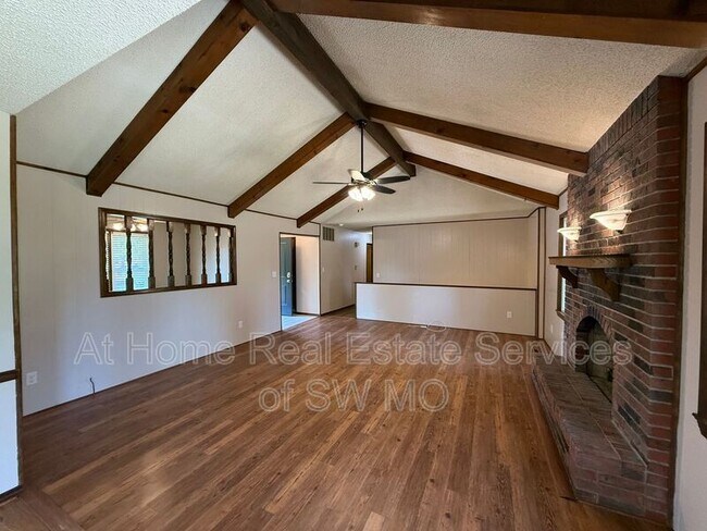 Building Photo - 2615 W Sexton Dr
