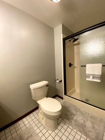 Building Photo - 117 Juniper Dr