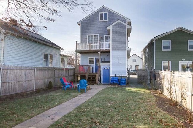 Building Photo - 58 Ripley St