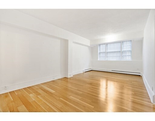 Building Photo - 50 Follen St