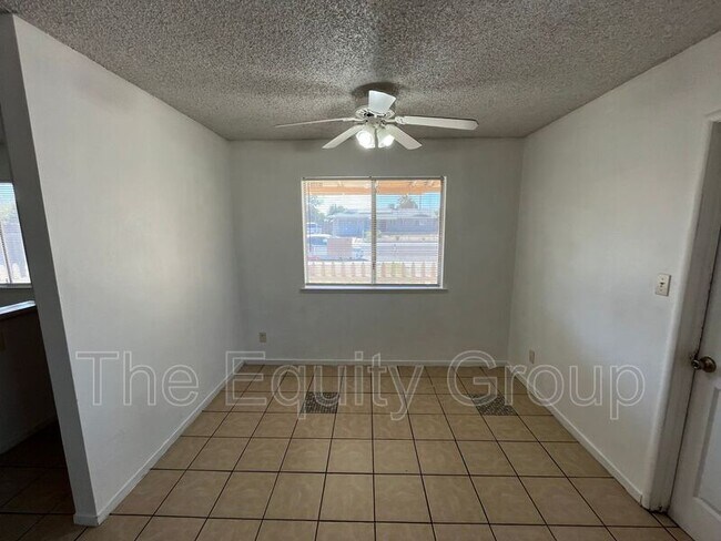 Building Photo - 4130 W La Vida Ave
