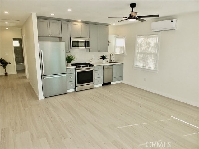 Foto del edificio - 2616 N Lime Ave