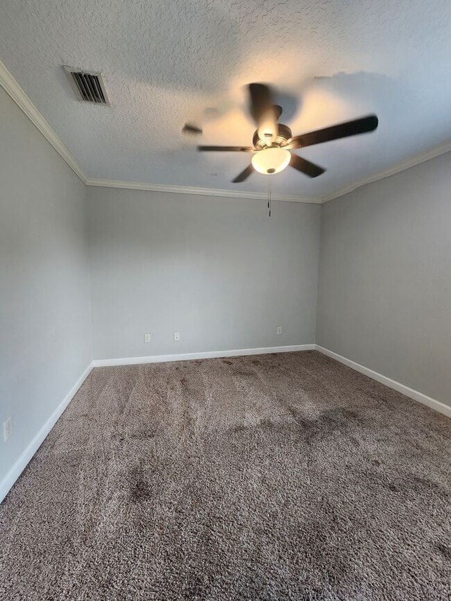 Building Photo - Modern Comfort in Nelson Hill – 3BR/2BA wi...