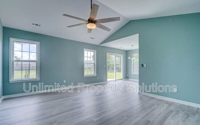 Foto del edificio - 7518 Whitney Dr