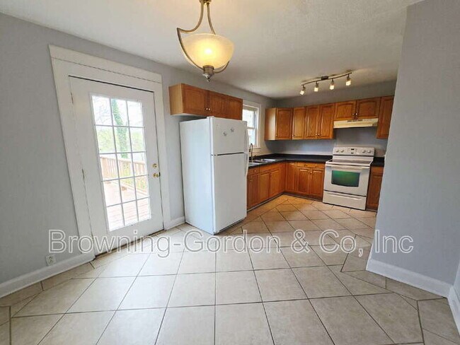 Foto del edificio - 1207 Sunnymeade Dr