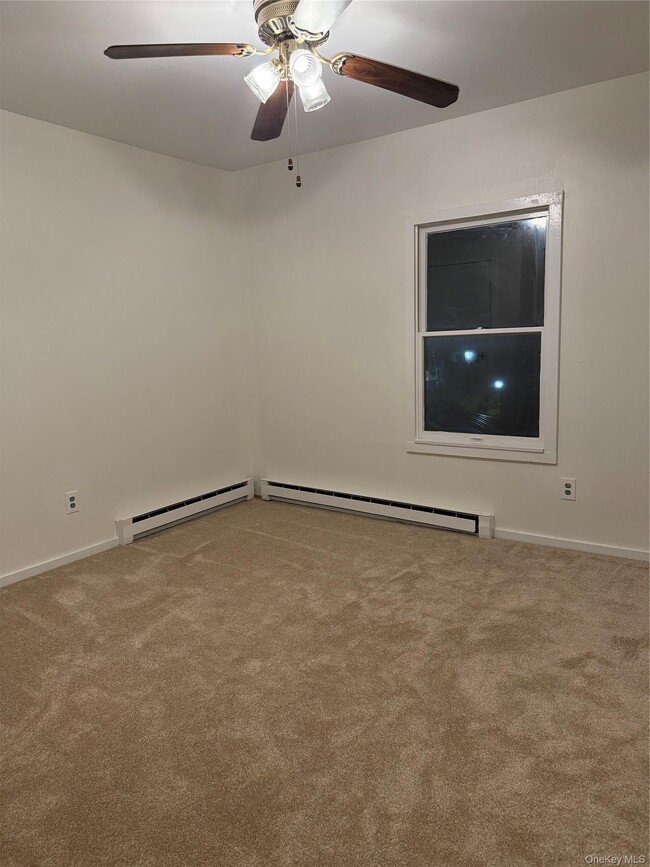Building Photo - 35 Elizabeth St