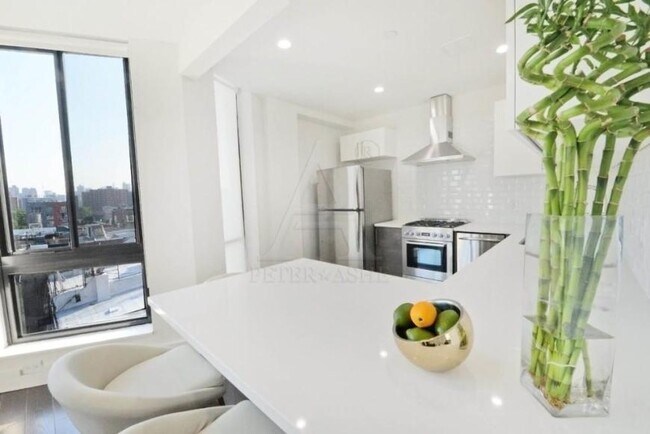 Foto del edificio - 2 bedroom in NEW YORK NY 10035