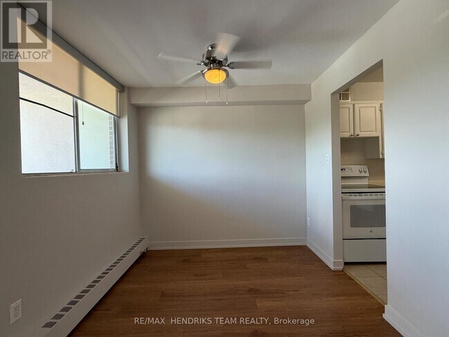 Building Photo - 4982 Crysler Ave