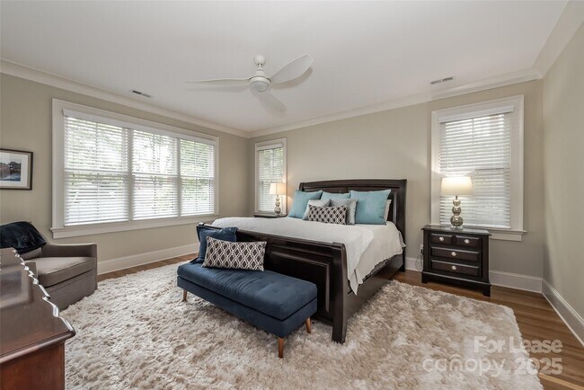 Foto del edificio - 407 Louise Ave