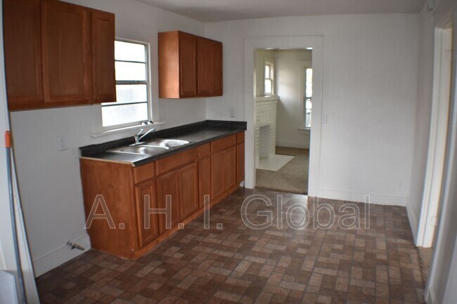 Foto del edificio - 3904 S Tyler St