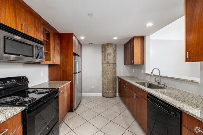 2BR, 2BA Loft - Kitchen - 1429 Park