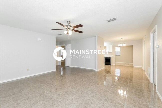 Foto del edificio - 3 Bedroom Pet-Friendly Home in KISSIMMEE, FL with Main Street Renewal