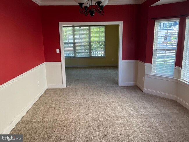 Building Photo - 23640 Belmar Dr