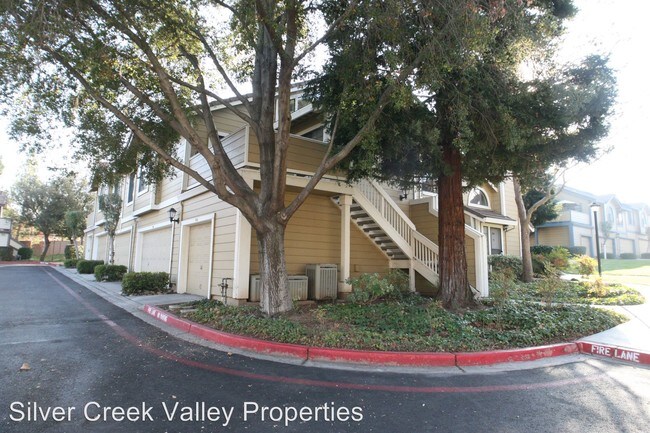 Building Photo - 2 br, 2 bath House - 2885 Buena Crest Ct