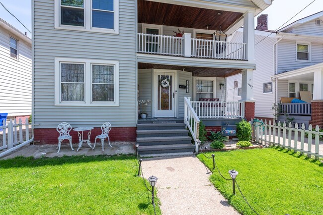 Building Photo - 3977 W 23rd St