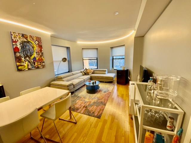 Building Photo - 636 Beacon St