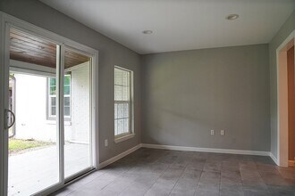 Building Photo - 3535 Rosedale St