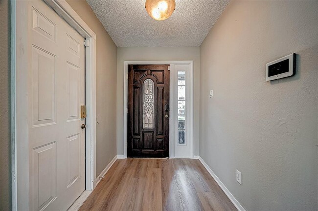 Foto del edificio - 3422 Deer Valley Dr