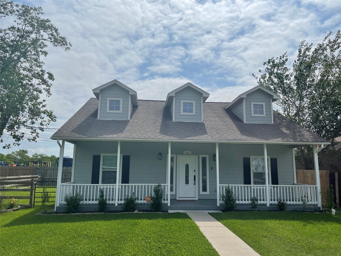 Primary Photo - 516 Battleview Rd