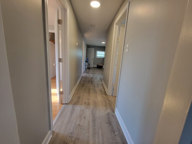 Foto del edificio - 103 E 25th St