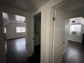 Building Photo - 509 1/2-446 1/2 S Chicago St