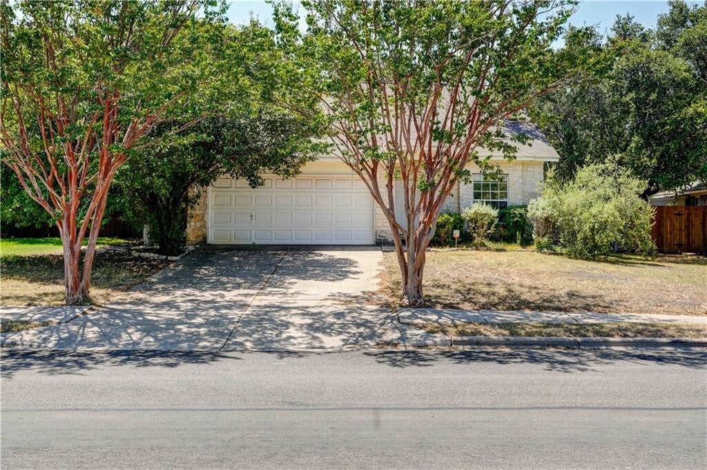 Foto principal - 1505 Carriage Hills Trail