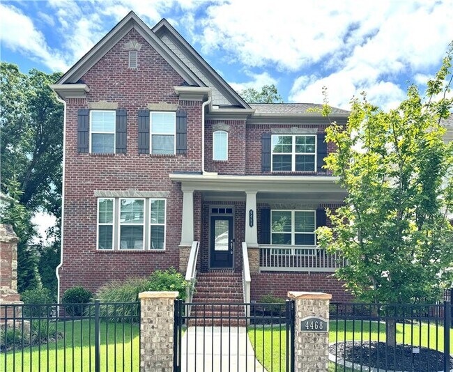 Foto del edificio - 4468 Oakden Pl