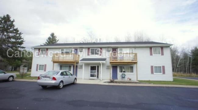 Building Photo - 417 Frederick St N