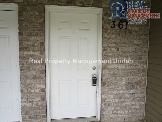 Building Photo - Real Property Management Uintah is currently renting this 3 bed, 1.5 bath twin home available in ...