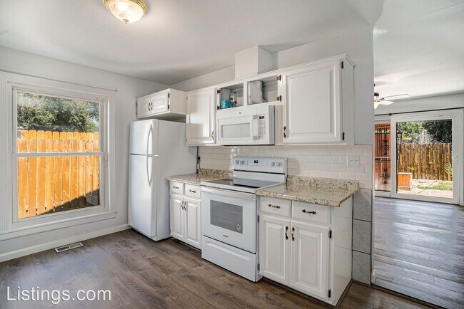 Foto del edificio - 3 br, 2 bath House - 709 Zion Dr