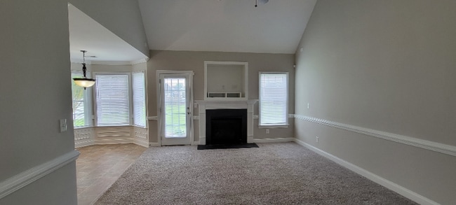 Photo - 329 Lafollette Dr House