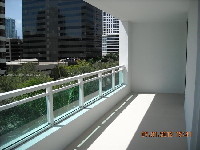 Foto del edificio - 951 Brickell Ave