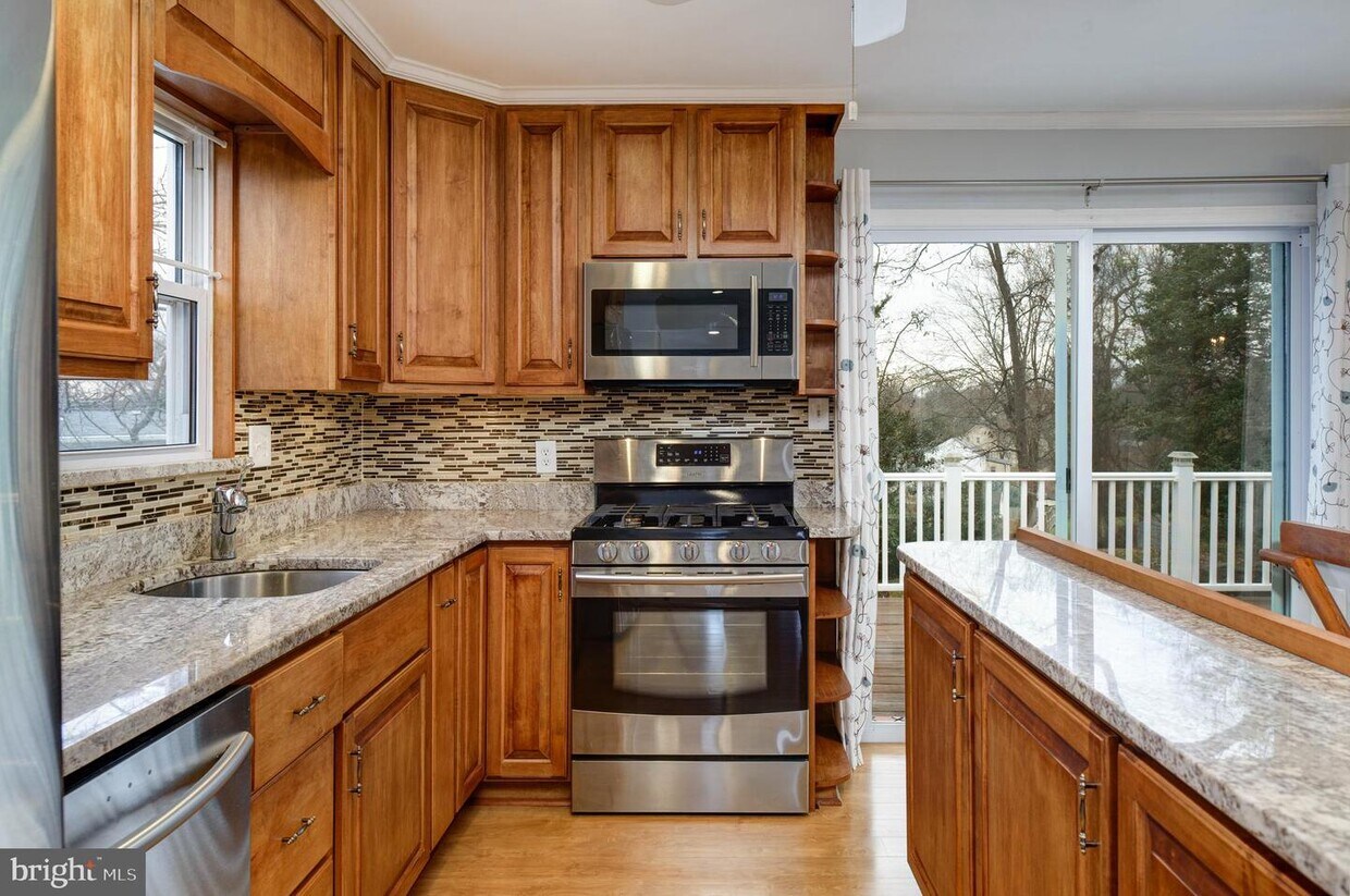 6819 Donahue Ct, Falls Church, VA 22042 House Rental in Falls Church